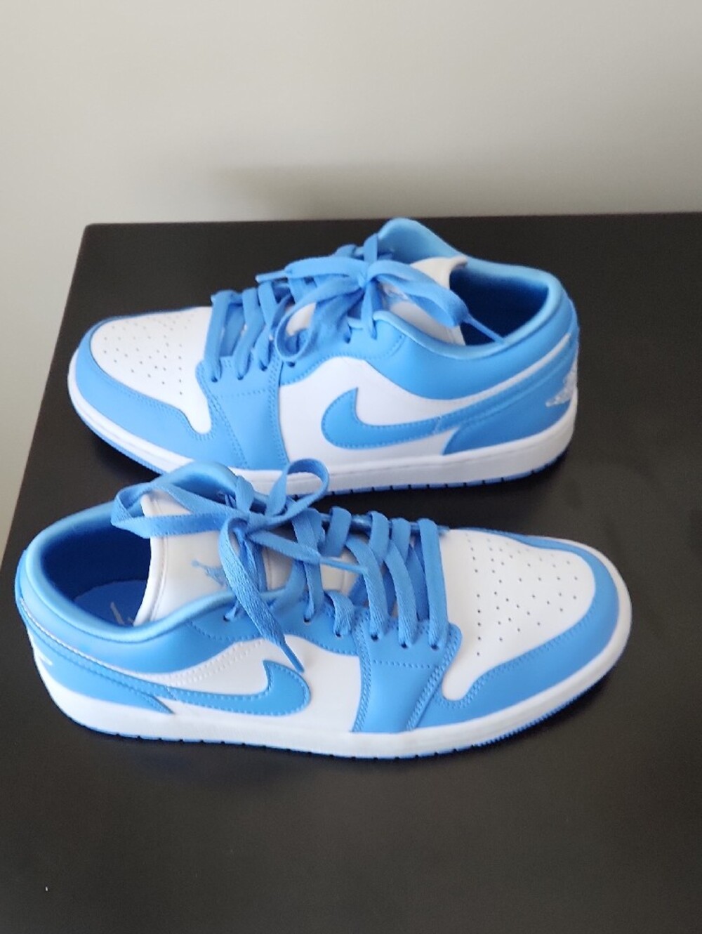 Jordan 1 Low "University Blue/White" Women's Shoe